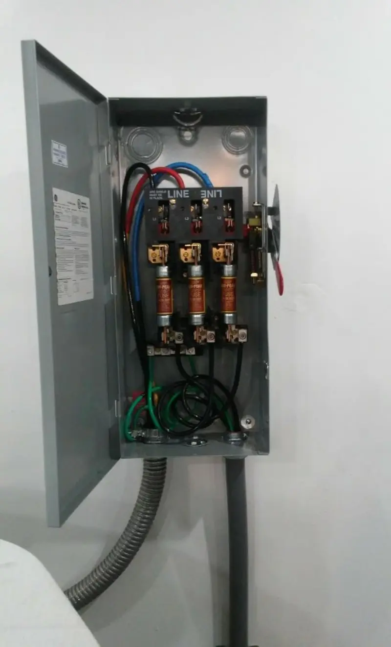 Three-phase disconnect switch installed for Electrical Wiring & Rewiring in Circleville